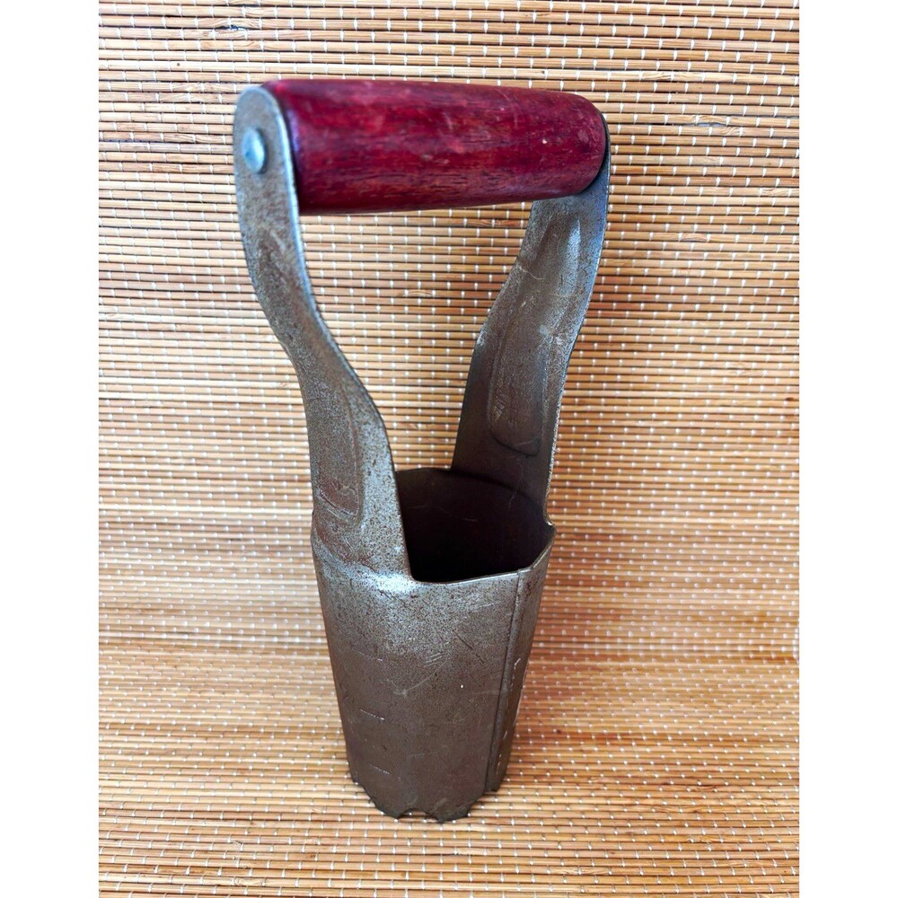 Vintage/Retro Metal Soil Bulb Garden Planter Tool w/ Wooden Handle Depth Markers